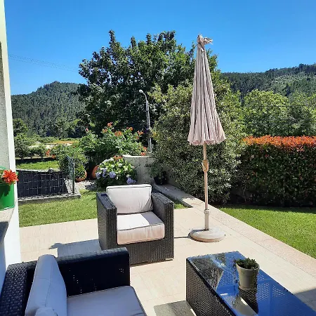 Casa Da Escola Holiday home Tabuacas